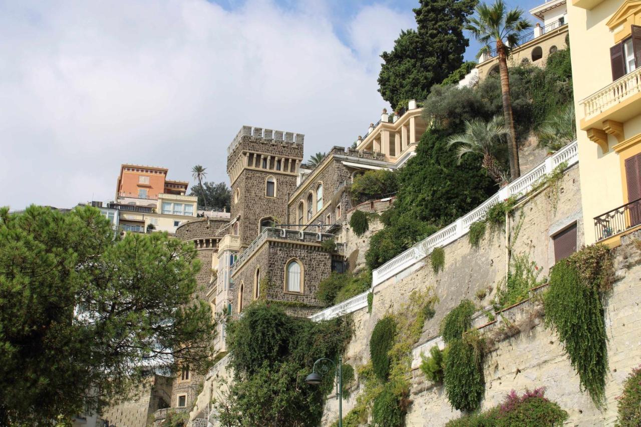 Corso Vista Mare Casa Elegante By Italianhost * Napoli